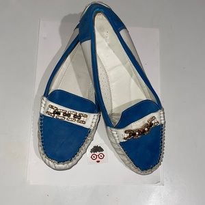 Nature breeze, blue and white leather flats